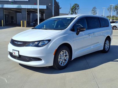 New 2026 Chrysler Voyager LX