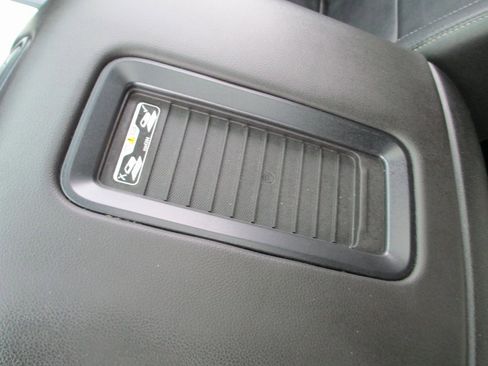 Used 2017 GMC Sierra 1500 SLT w/ SLT Premium Package image 30