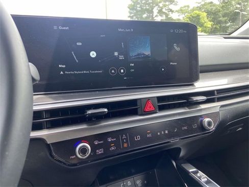 New 2025 Kia Sorento S image 13