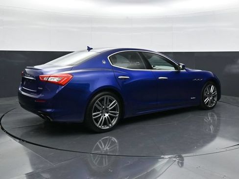 Used 2018 Maserati Ghibli S GranLusso AWD/4WD image 2