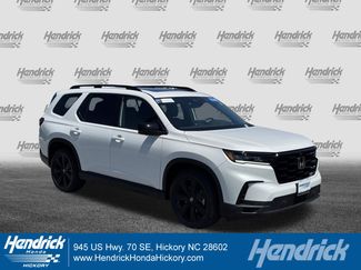 Certified 2025 Honda Pilot Black Edition video 1