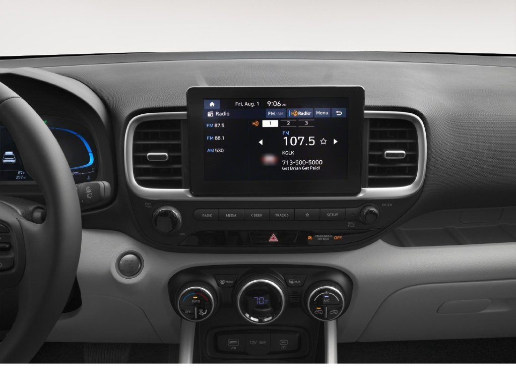 New 2026 Hyundai Venue SEL FWD image 7