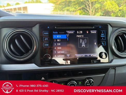 Used 2017 Toyota Tacoma TRD Off-Road w/ Tow Package AWD/4WD image 15