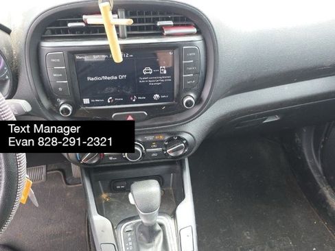 Used 2023 Kia Soul LX FWD image 8