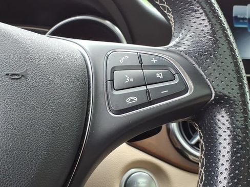 Used 2019 Mercedes-Benz GLA 250 4MATIC image 21