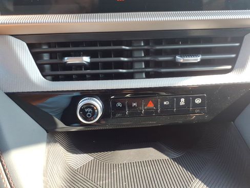 New 2026 Ford Explorer Active RWD image 21