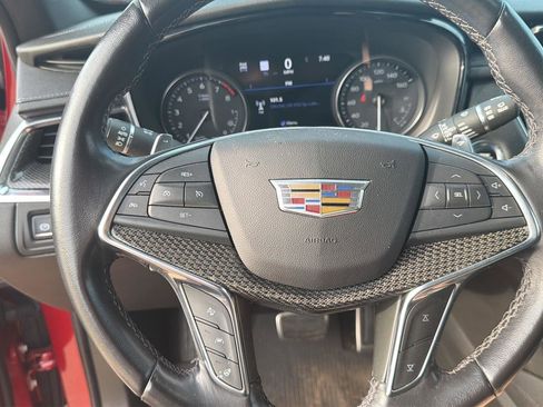 Used 2022 Cadillac XT5 Sportv w/ Technology Package AWD/4WD image 16