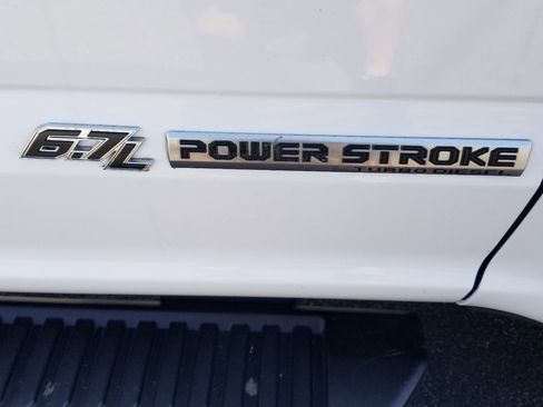 Used 2020 Ford F250 XL w/ Power Equipment Group image 18