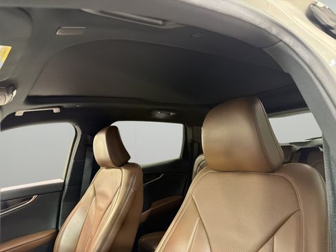 Used 2022 Lincoln Nautilus Reserve w/ Luxury Package FWD image 10