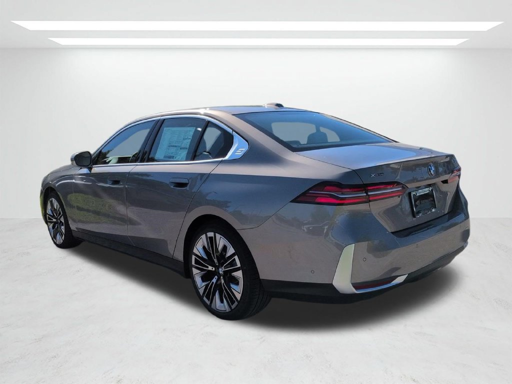 New 2027 BMW 530i xDrive w/ Premium Package AWD/4WD image 6