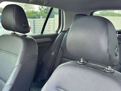 Used 2015 Volkswagen Golf TDI S image 10