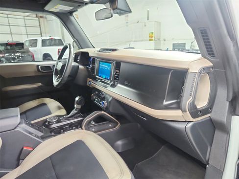 Used 2022 Ford Bronco Big Bend image 35