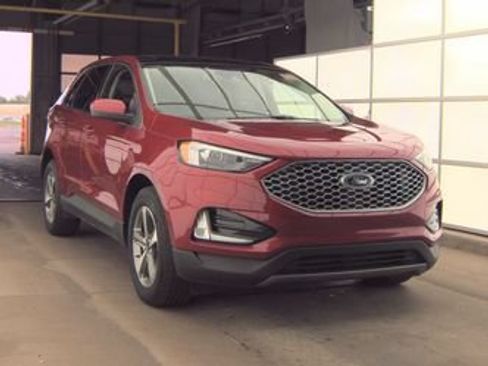 Used 2024 Ford Edge SEL w/ Convenience Package AWD/4WD image 4