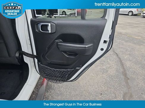 Used 2022 Jeep Gladiator Sport image 30