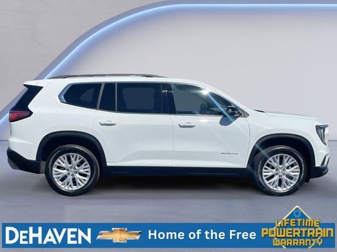 Used 2026 GMC Acadia Elevation w/ Elevation Premium Package FWD image 7