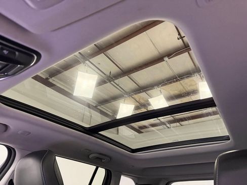 Used 2023 Jeep Grand Cherokee Limited image 24