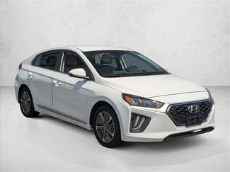 Used 2021 Hyundai Ioniq SEL FWD video 3