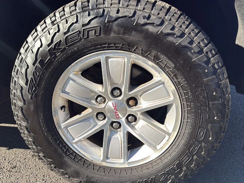 Used 2015 GMC Sierra 1500 SLE w/ SLE Value Package AWD/4WD image 14