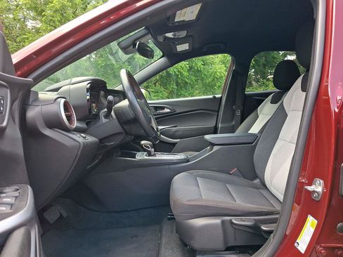 Used 2024 Chevrolet Trax RS w/ Driver Confidence Package FWD image 13