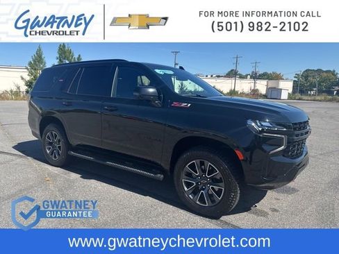 Used 2024 Chevrolet Tahoe Z71 w/ Luxury Package image 3