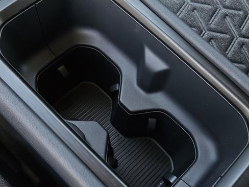 New 2026 Nissan Kicks SV image 21