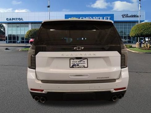 New 2026 Chevrolet Suburban Premier AWD/4WD image 4