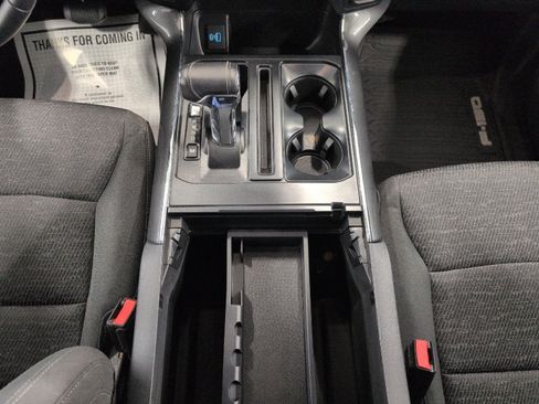 Used 2022 Ford F150 XLT w/ Equipment Group 302A High AWD/4WD image 17