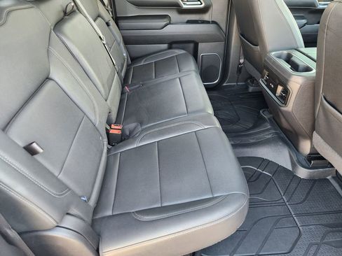 Used 2022 Chevrolet Silverado 1500 LT Trail Boss w/ LT Trail Boss Premium Package image 33