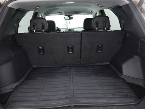 Used 2018 Chevrolet Equinox Premier image 26