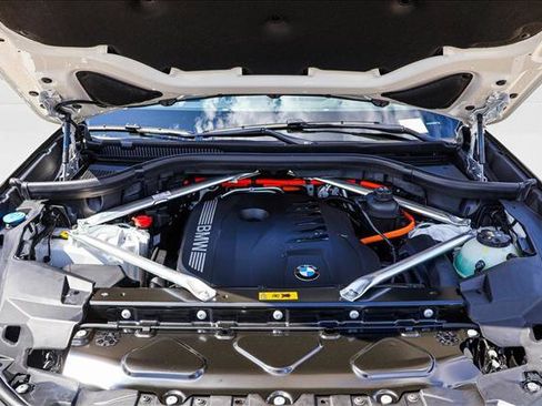 New 2026 BMW X5 xDrive50e w/ M Sport Package image 26