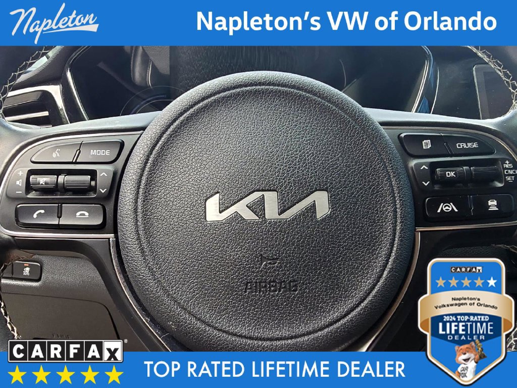 Used 2022 Kia Niro EX FWD image 12