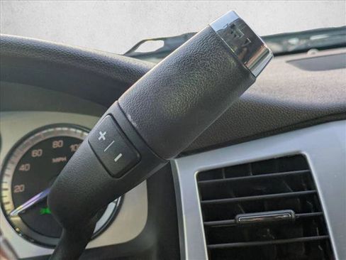 Used 2014 Cadillac Escalade ESV Premium image 12