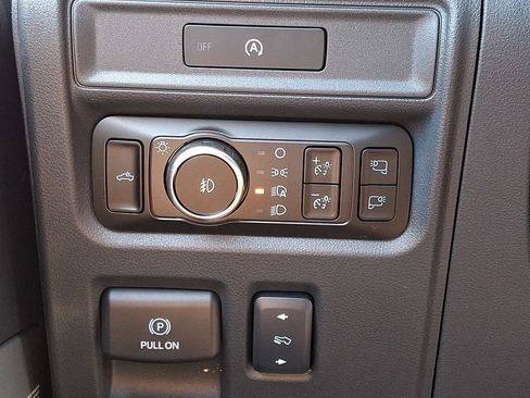 Used 2025 Ford F150 Lariat AWD/4WD image 24