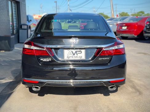 Used 2017 Honda Accord Sport image 3