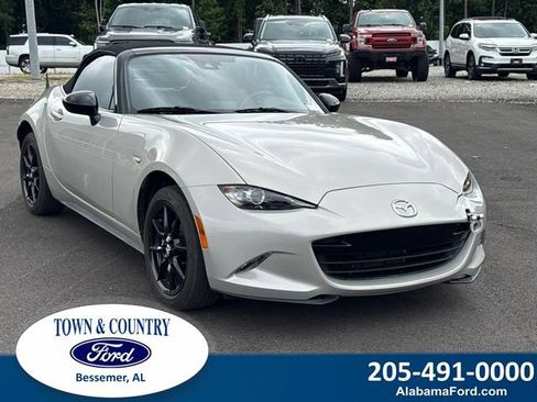 Used 2023 MAZDA MX-5 Miata Sport RWD image 1
