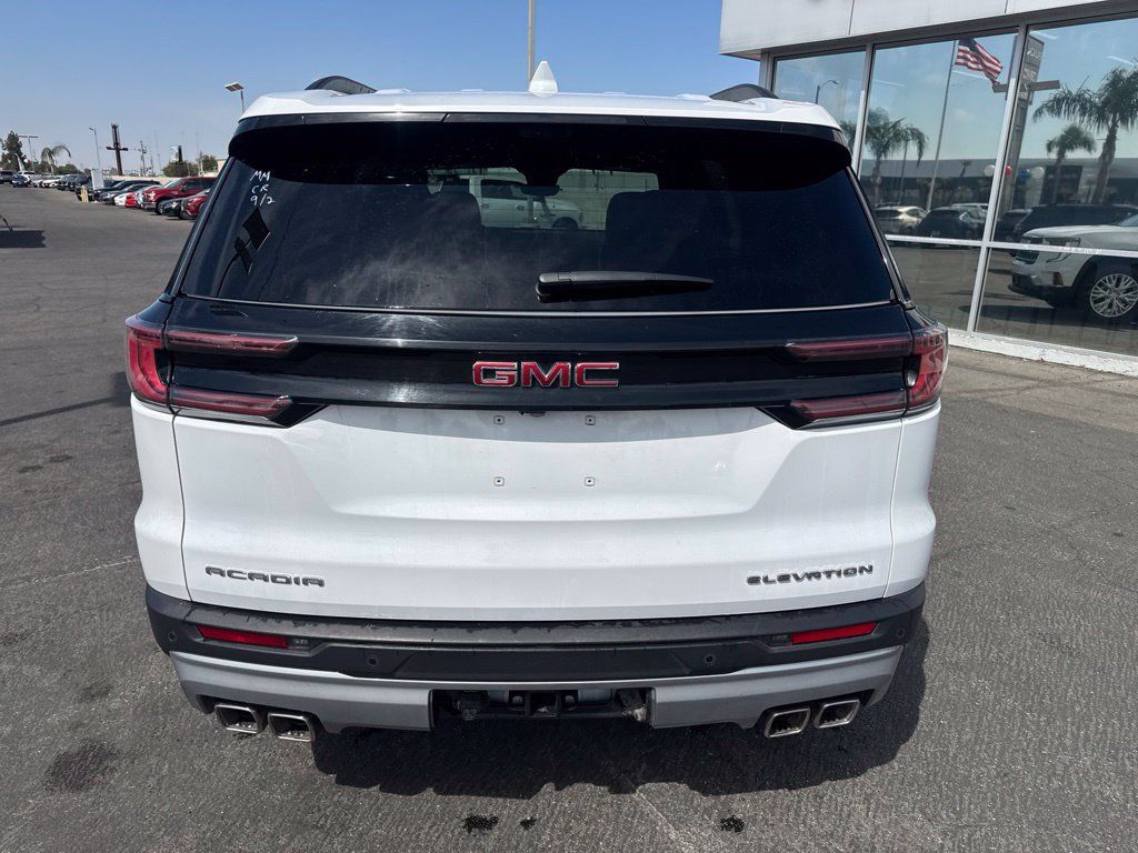 Used 2026 GMC Acadia Elevation w/ Elevation Premium Package FWD image 3