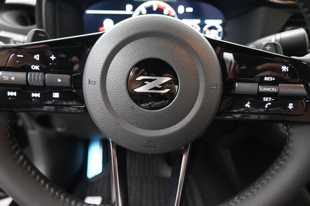 Used 2027 Nissan Z Sport RWD image 10