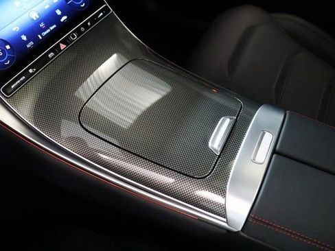 Used 2025 Mercedes-Benz GLC 43 AMG 4MATIC w/ Driver Assistance Package image 31