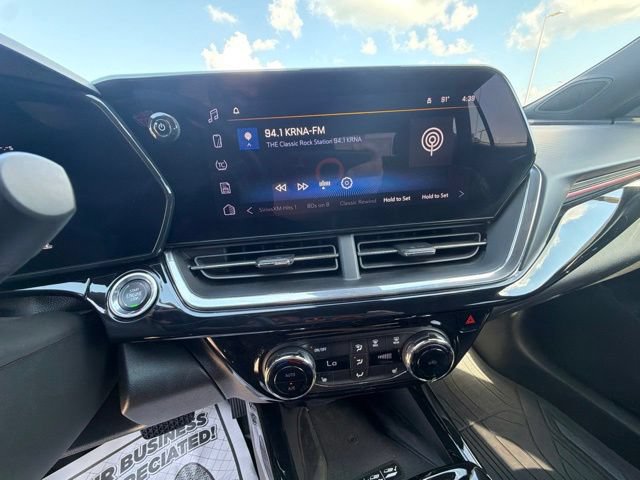 Certified 2024 Chevrolet Trax RS w/ Sunroof Package FWD image 14