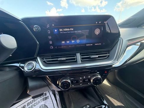 Certified 2024 Chevrolet Trax RS w/ Sunroof Package FWD image 14