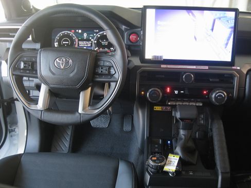 New 2025 Toyota 4Runner TRD Off-Road Premium image 2