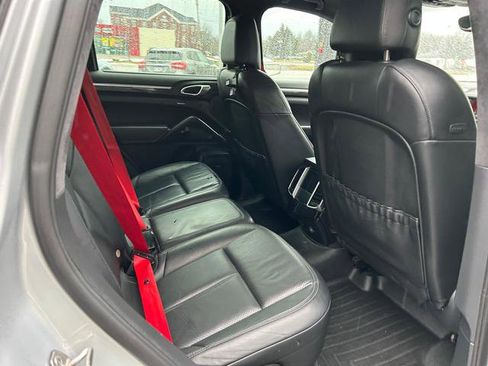 Used 2013 Porsche Cayenne GTS image 23