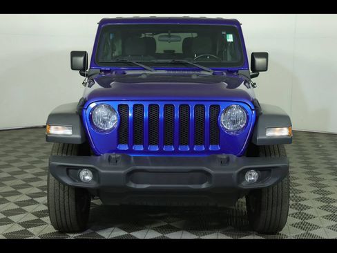 Used 2019 Jeep Wrangler Sport AWD/4WD image 14