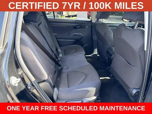 Used 2023 Toyota Highlander L AWD/4WD image 11