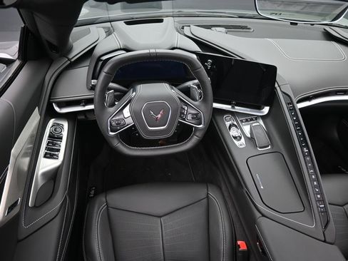 Used 2023 Chevrolet Corvette Stingray Premium Conv w/ Z51 Performance Package image 25