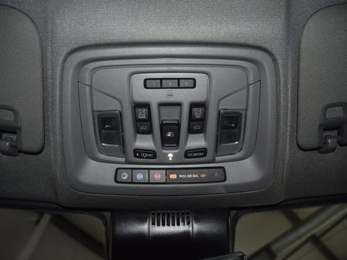Used 2025 GMC Sierra 3500 Denali w/ Denali Reserve Package AWD/4WD image 55