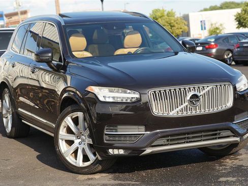 Used 2016 Volvo XC90 T6 image 8