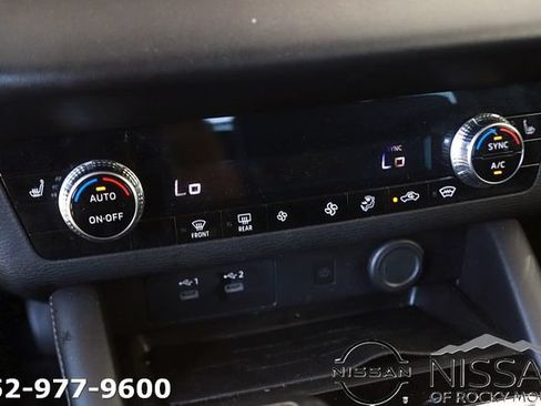 Used 2025 Mitsubishi Outlander SE AWD/4WD image 31