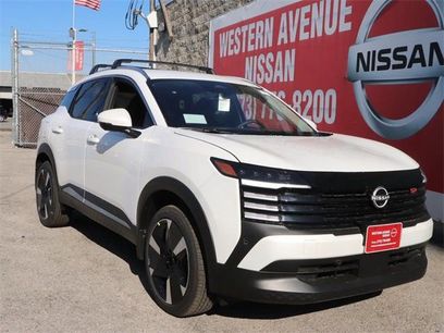 New 2025 Nissan Kicks SR w/ Illumination Package