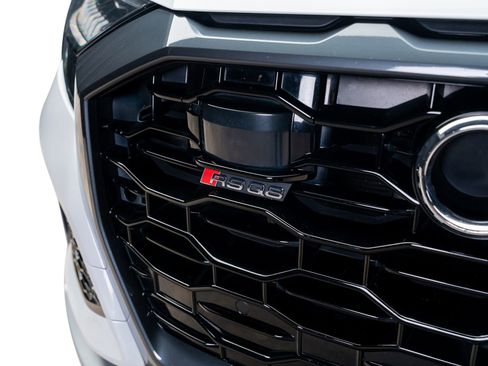 Used 2022 Audi RS Q8 4.0T image 12